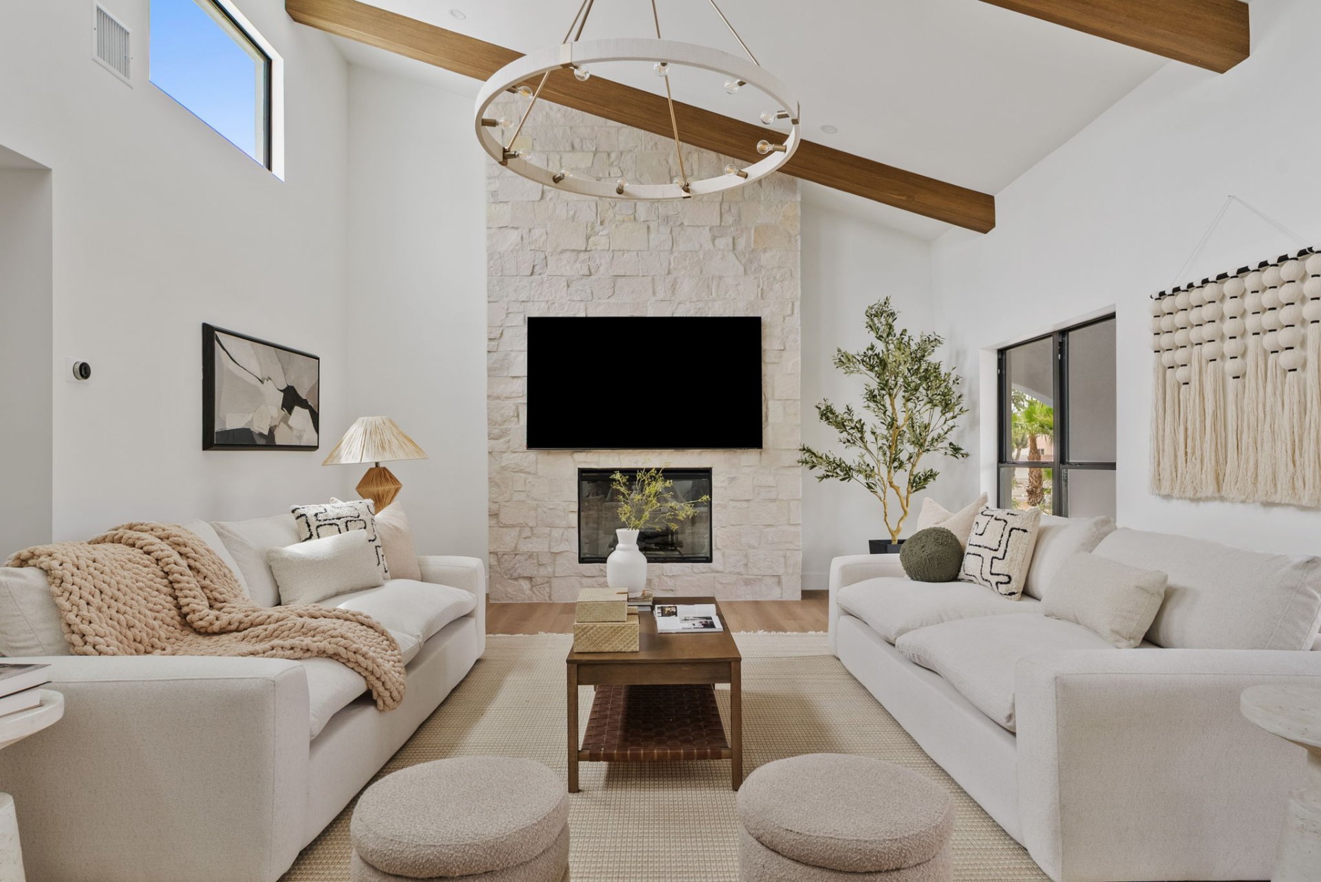 Living room, second angle