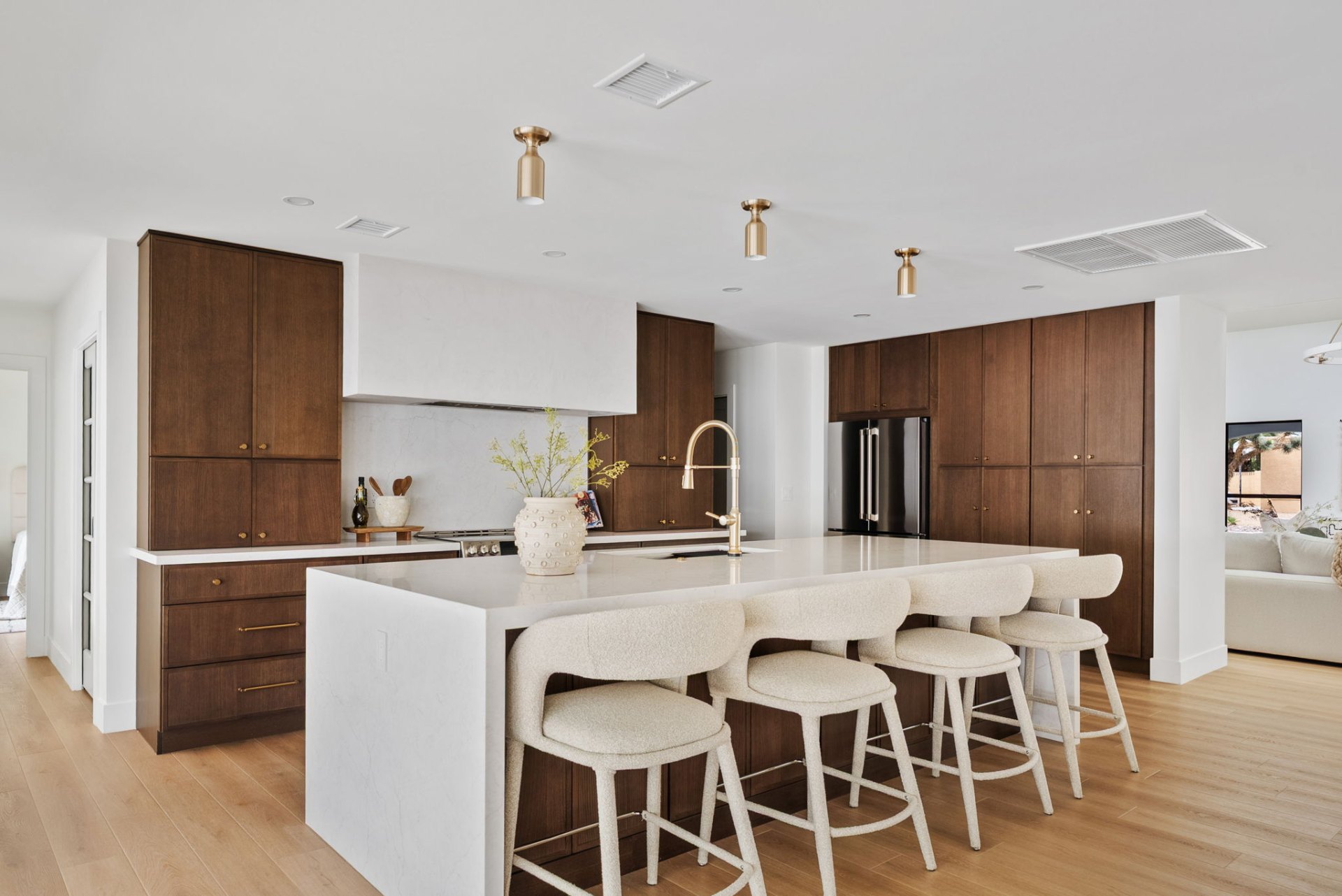 Marble hood