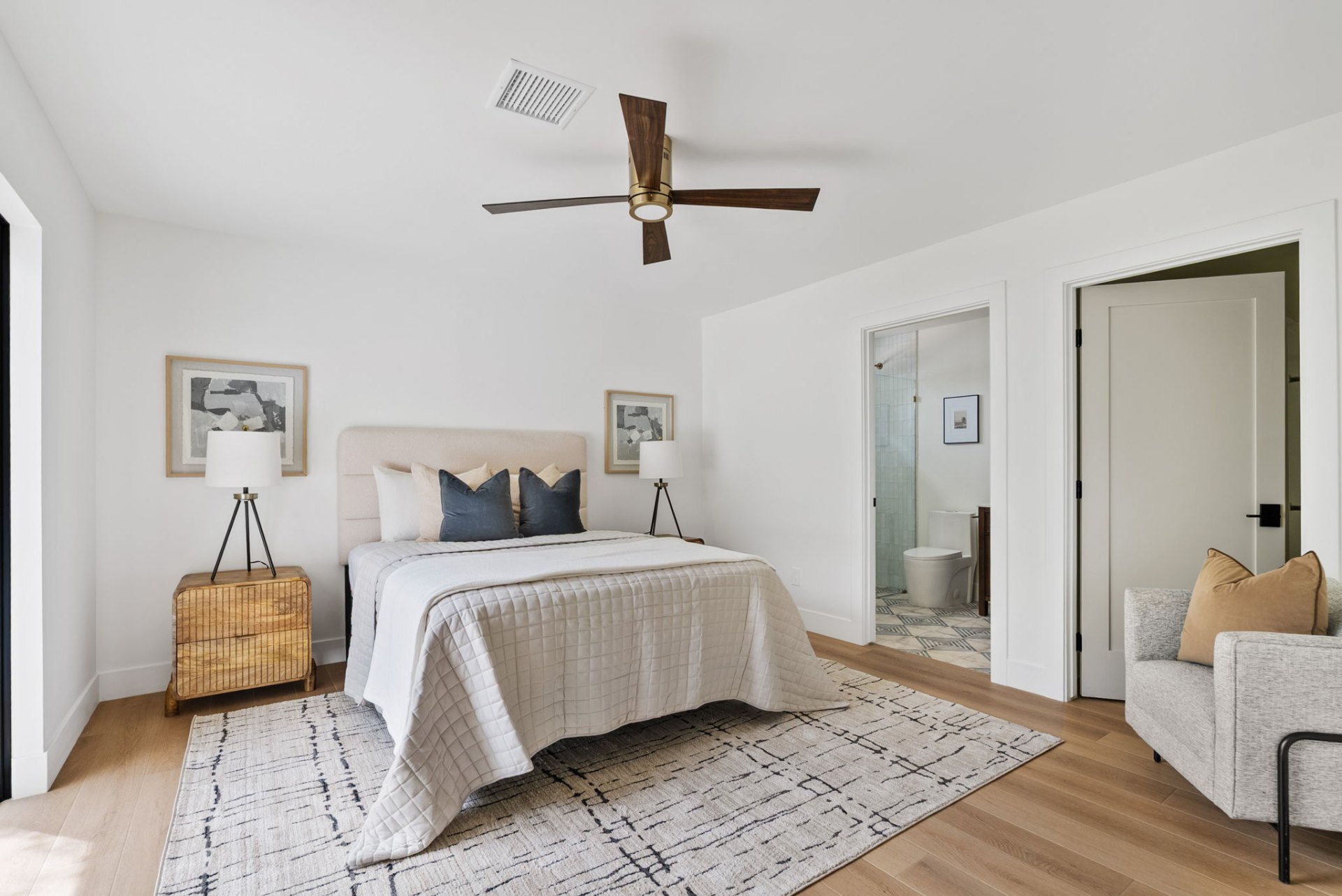 Guest suite