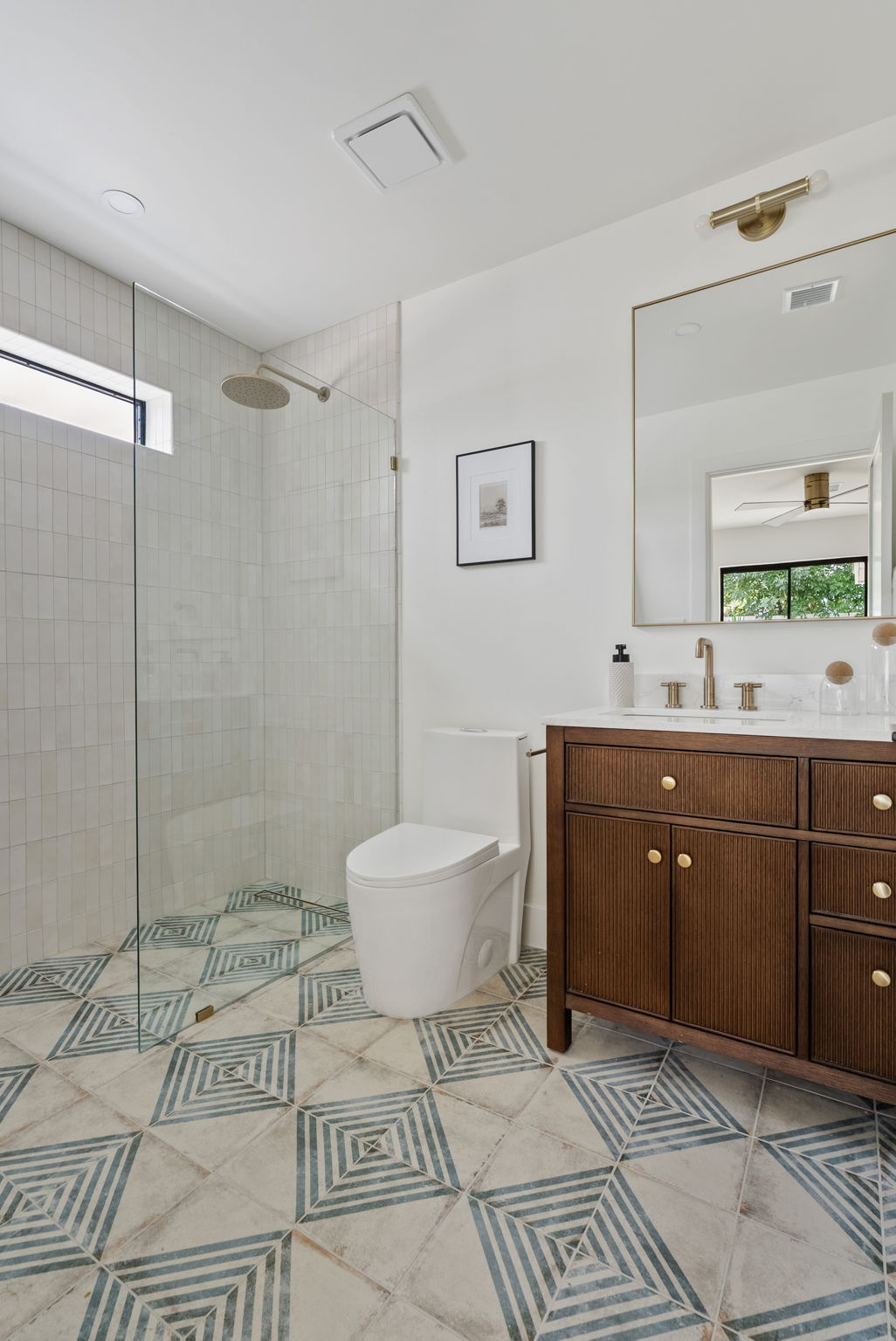 Walk-in shower bath