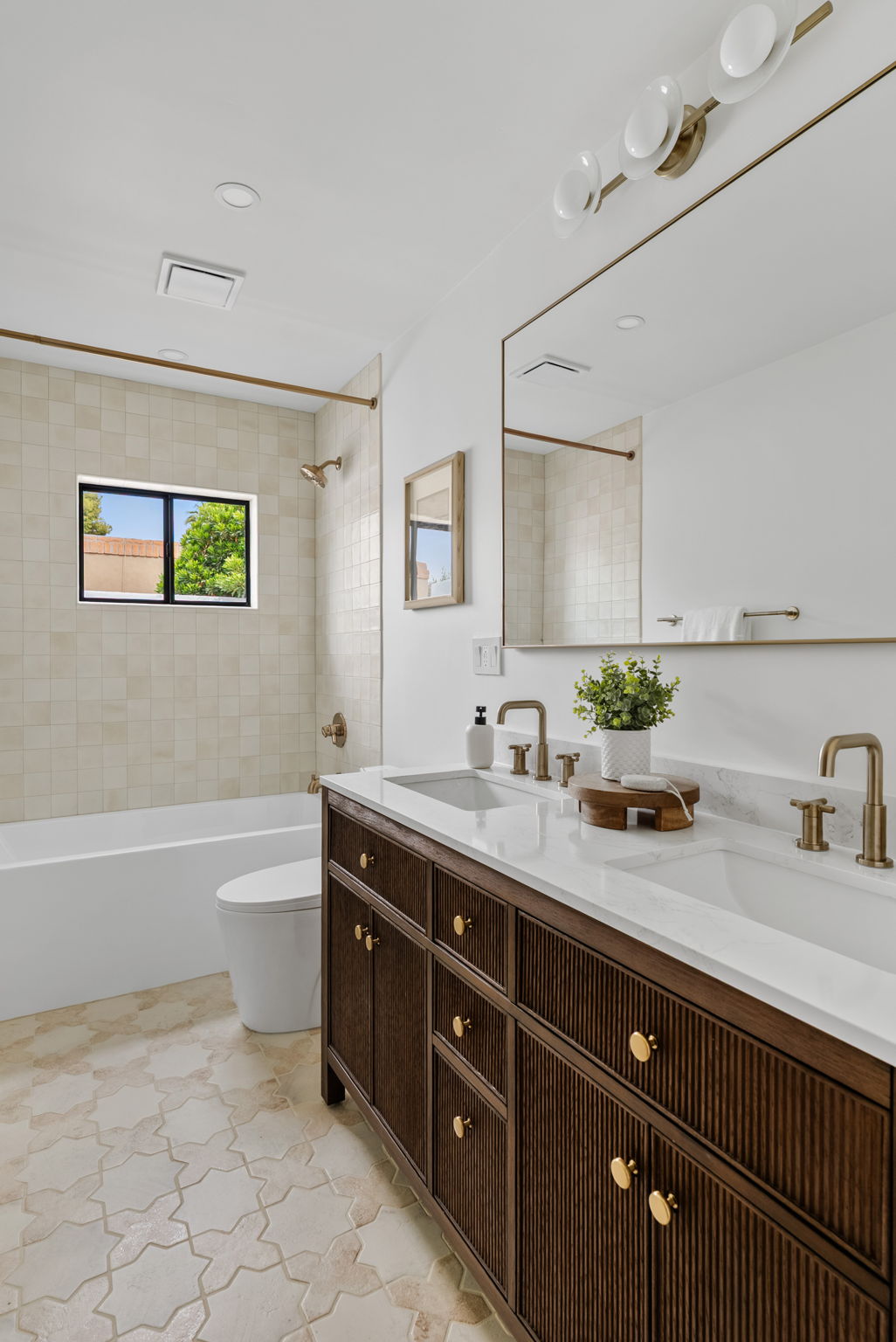 Tub bath, double vanity